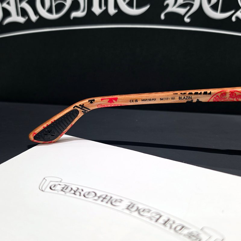 CHROME HEARTS