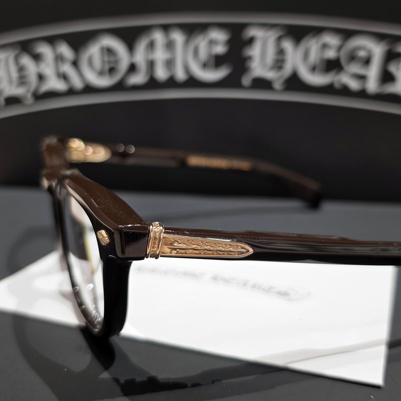 CHROME HEARTS