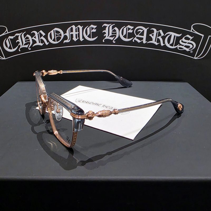 CHROME HEARTS