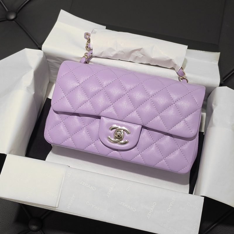 CHANEL Classic ๋ด๋ฏธ๋ ํ๋ฉ๋ฐฑ ๋ผ๋ฒค๋ ํผํ ์ดํ์ธ Gold