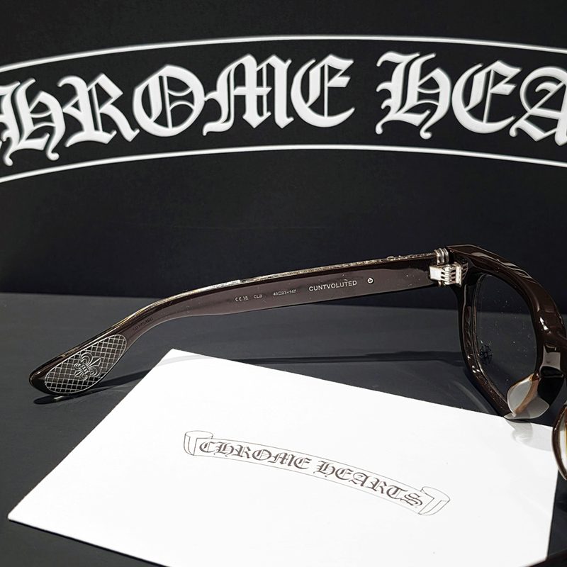 CHROME HEARTS