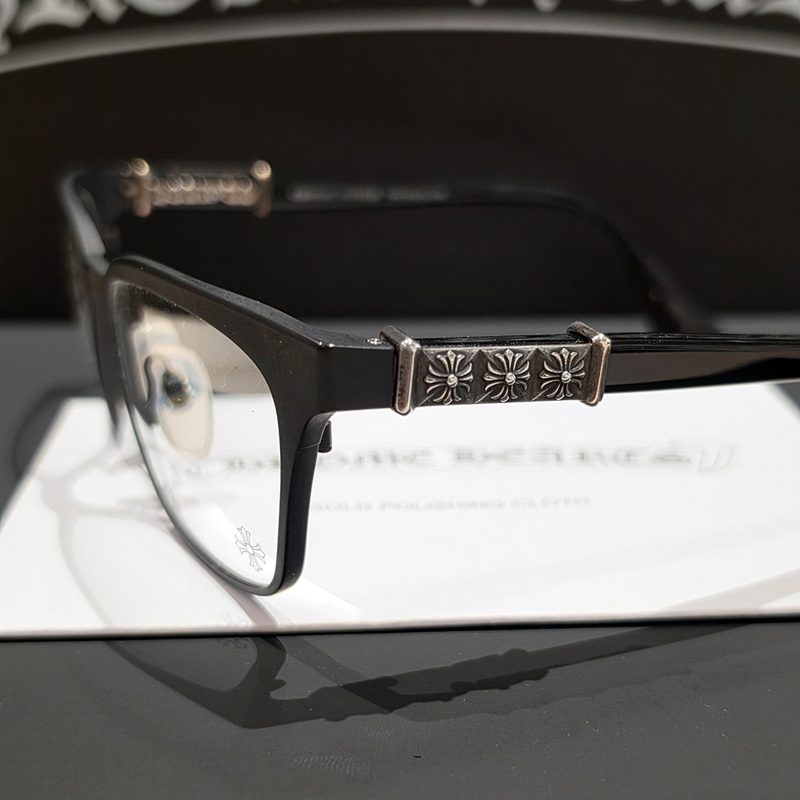 CHROME HEARTS