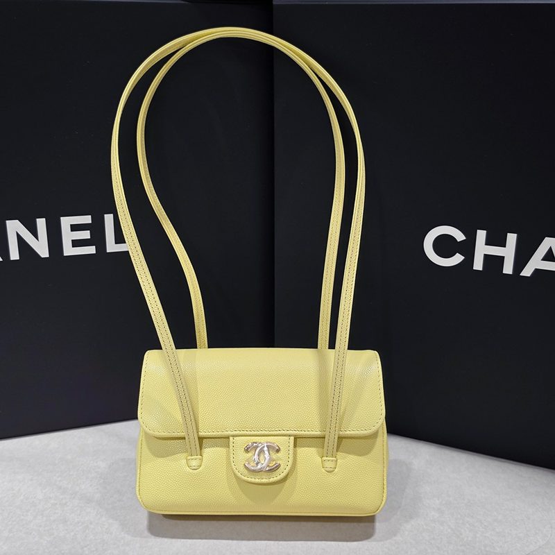 CHANEL Shoulder Bag / ์ฝ์ฝ ํ๋ ํผ Bag ์๋ก์ฐ Small