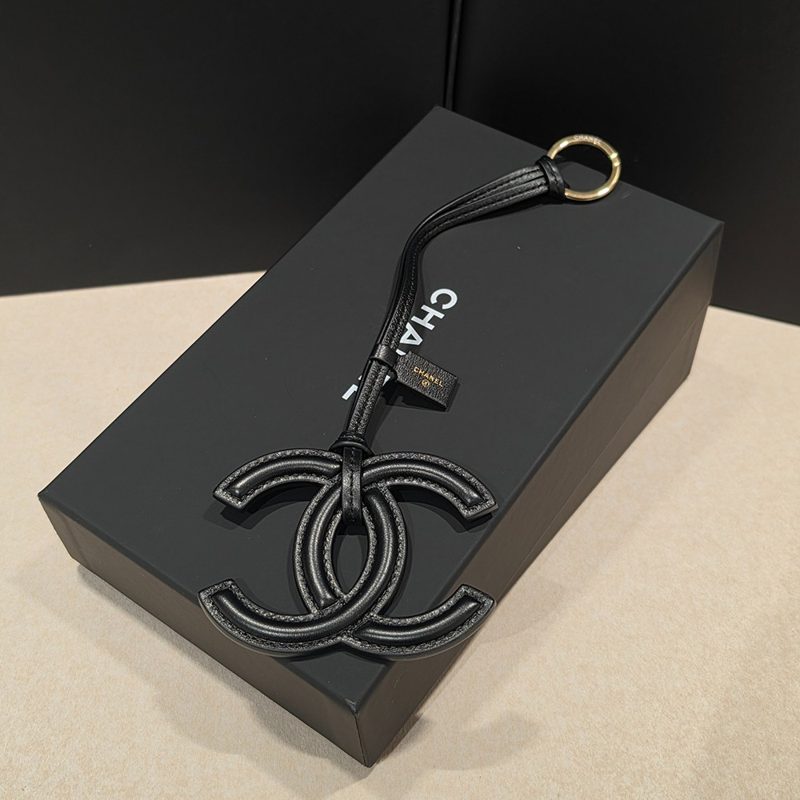CHANEL Key Ring / Leather CC Logo Bag Charm Key Ring Black