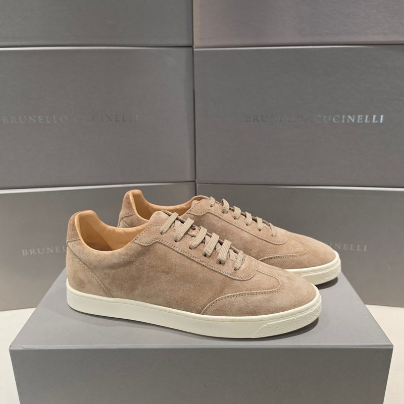 ๋ธ๋ฃจ๋ฌ๋ก ์ฟ ์น๋ฌ๋ฆฌ Sneakers / Suede Sneakers ๋ธ๋ผ์ด