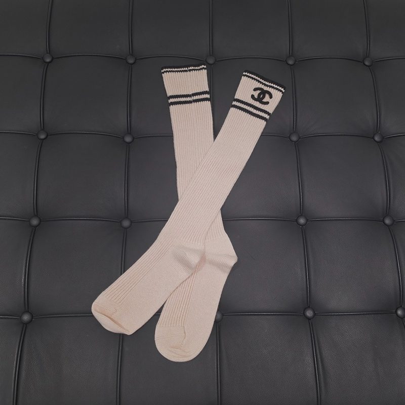 CHANEL Socks / CC Logo λ High Knit κ³¨μ§ λ‘±μμ€ λ² μ΄μ§ Black