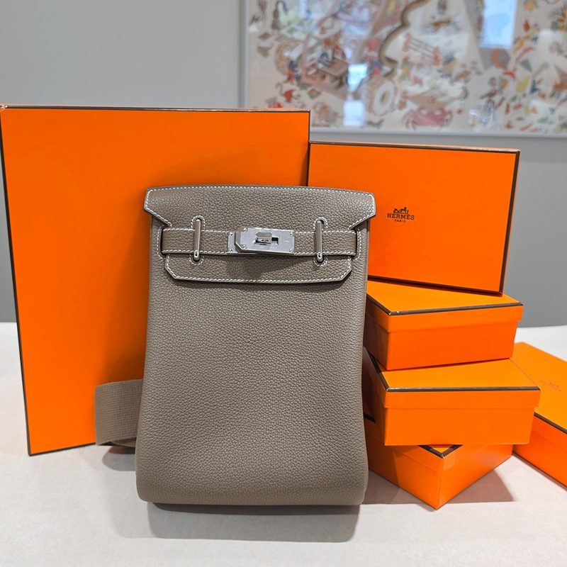 HERMES Backpack / ํต์๋ PM Backpack ์ํ ํ ์์ฅ