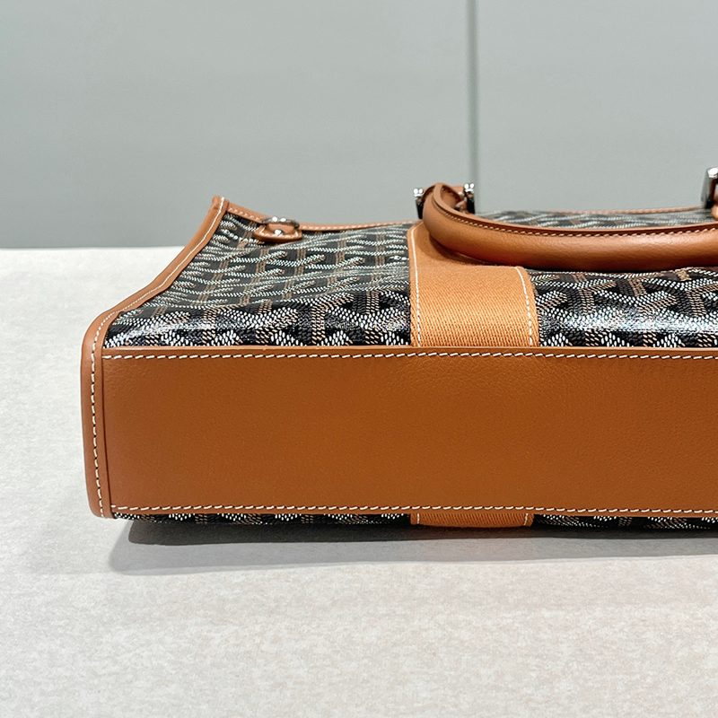 GOYARD