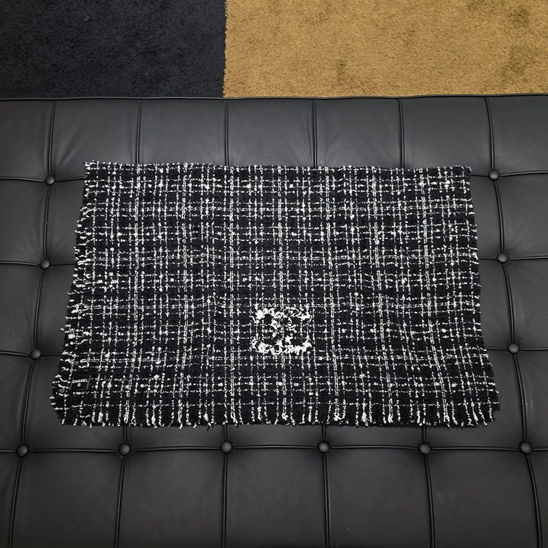 CHANEL Big Logo Tweed Muffler Black