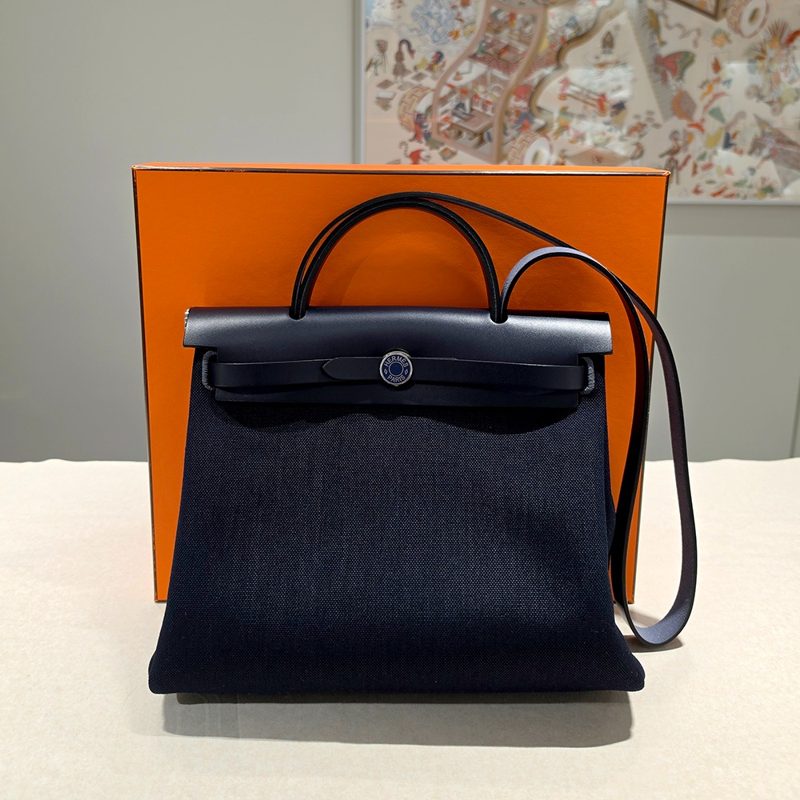 HERMES ์๋ฅด๋ฐฑ 31 Bag Indigo ํ๋ผ๋ ์์ฅ