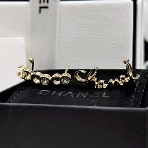 CHANEL ์ฝ์ฝ Lettering Gold Crystal ์ด์ด์ปคํ