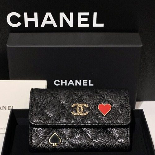 CHANEL ๋ฆฌ๋ฏธํฐ๋ Flap Heart ํด๋ก๋ฒ Card Wallet ๊ทธ๋ ์ธ๋ Calfskin Black