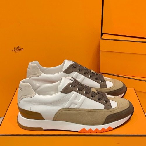HERMES 트레일 Sneakers Calfskin White 브라운