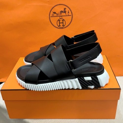 HERMES Calfskin Black White H Black Logo ์ผ๋ ํธ๋ฆญ Sandals