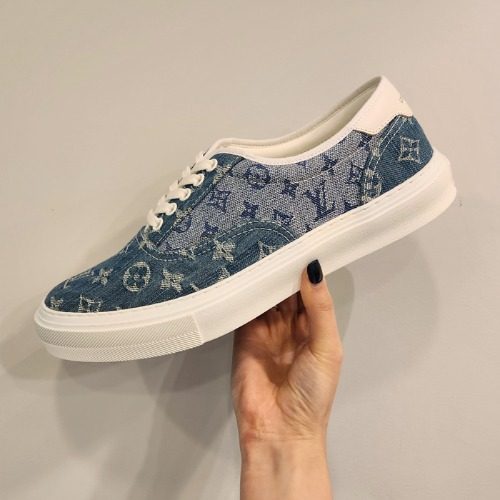 LOUIS VUITTON ํธ๋ก์นด๋ฐ๋ก Denim Monogram Sneakers