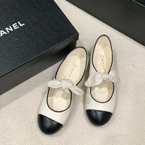 CHANEL 25 S / S Lambskin Ribbon 메리제인 White Flat Shoes