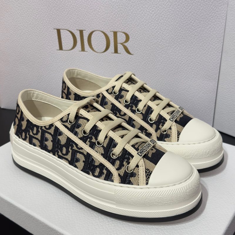 DIOR
