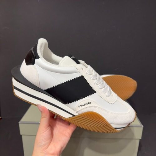 ν°ν¬λ μ μμ€ Sneakers White Black