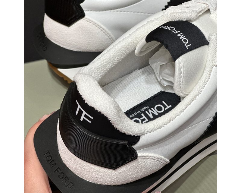 TOM FORD