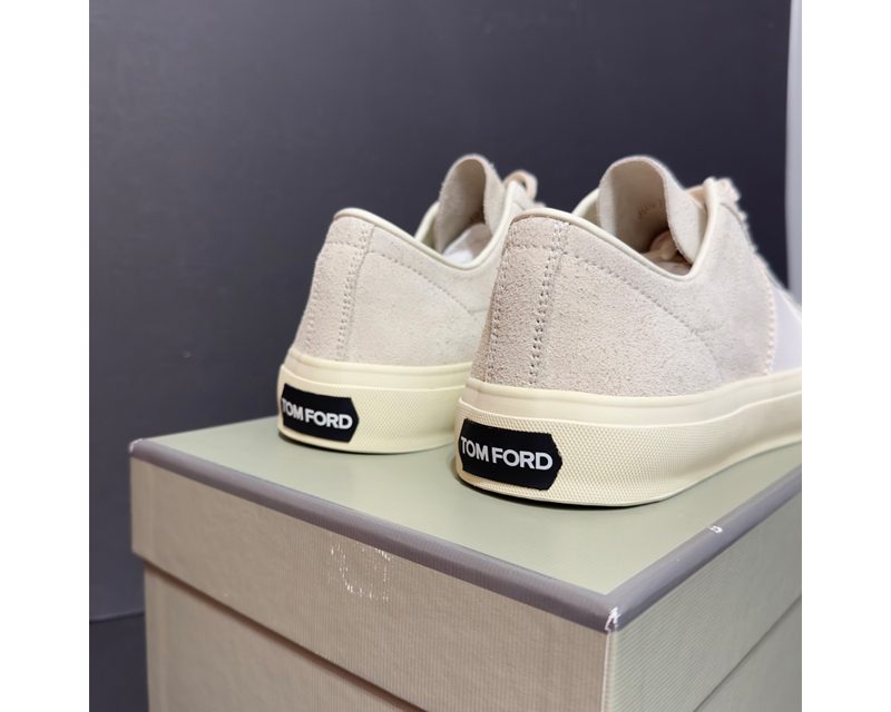TOM FORD