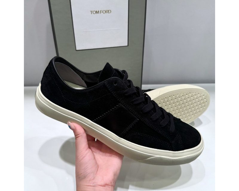 TOM FORD