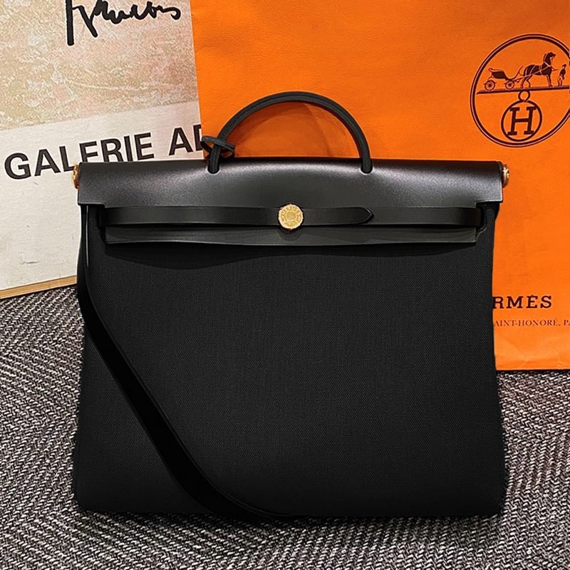 HERMES 에르백 39 Shoulder Tote Canvas Black Gold-Tone