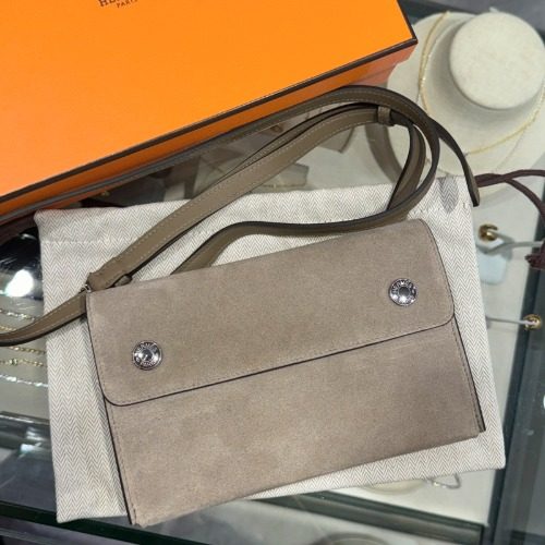 HERMES Mini Bag ๊ทธ๋ฆฌ์ฆ๋ฆฌ HERMES๋
ํ๋ผ๋ ํ๋์จ์ด 2024