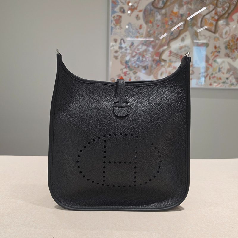 HERMES ์๋ธ๋ฆฐ 29Bag ๋๋ ๋ง์ค ๋์ Black ํ๋ผ๋ ์์ฅ
