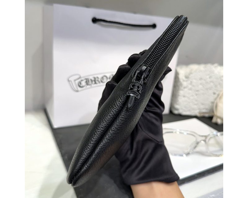 CHROME HEARTS