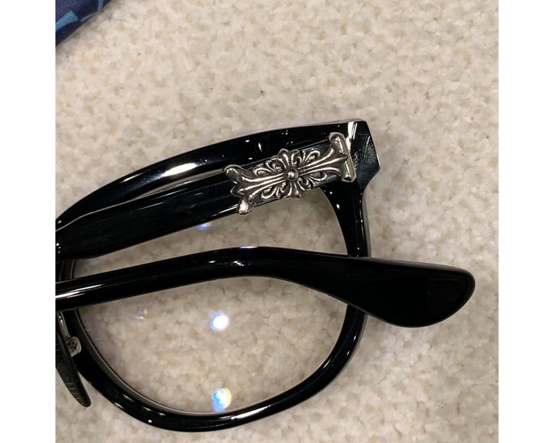 CHROME HEARTS