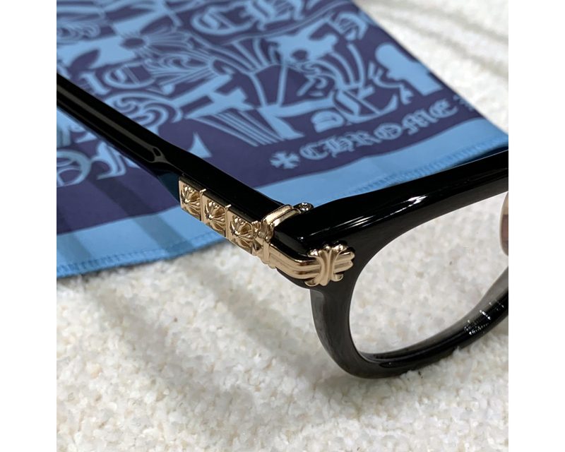 CHROME HEARTS