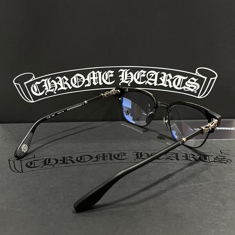 CHROME HEARTS