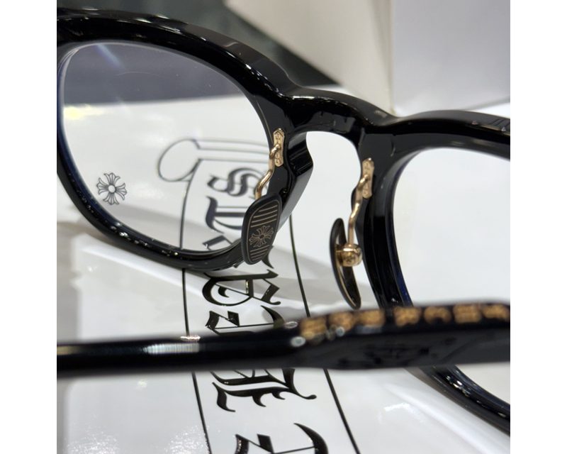 CHROME HEARTS