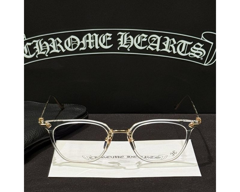 CHROME HEARTS