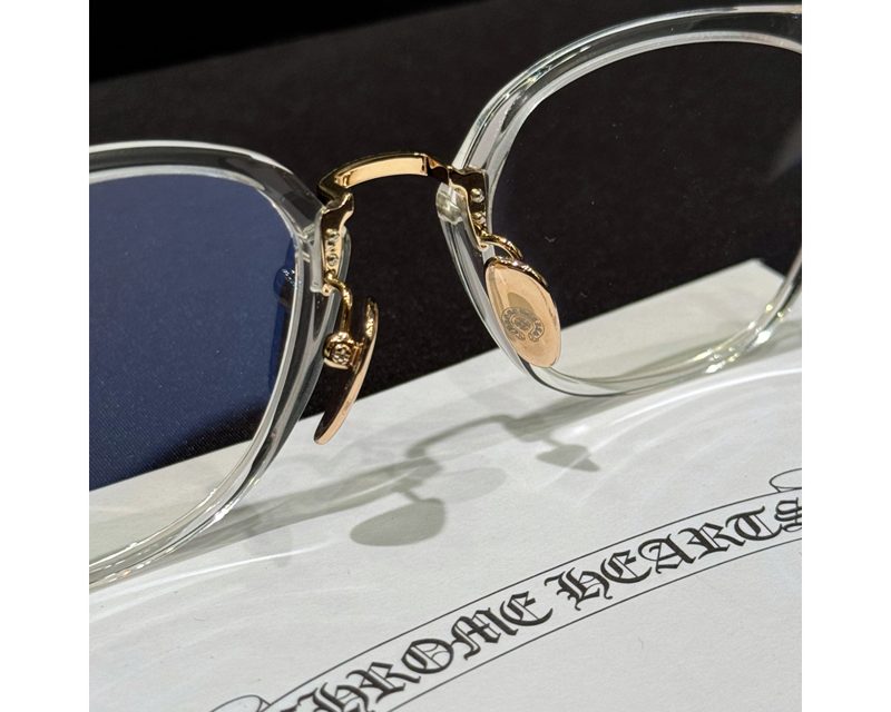 CHROME HEARTS