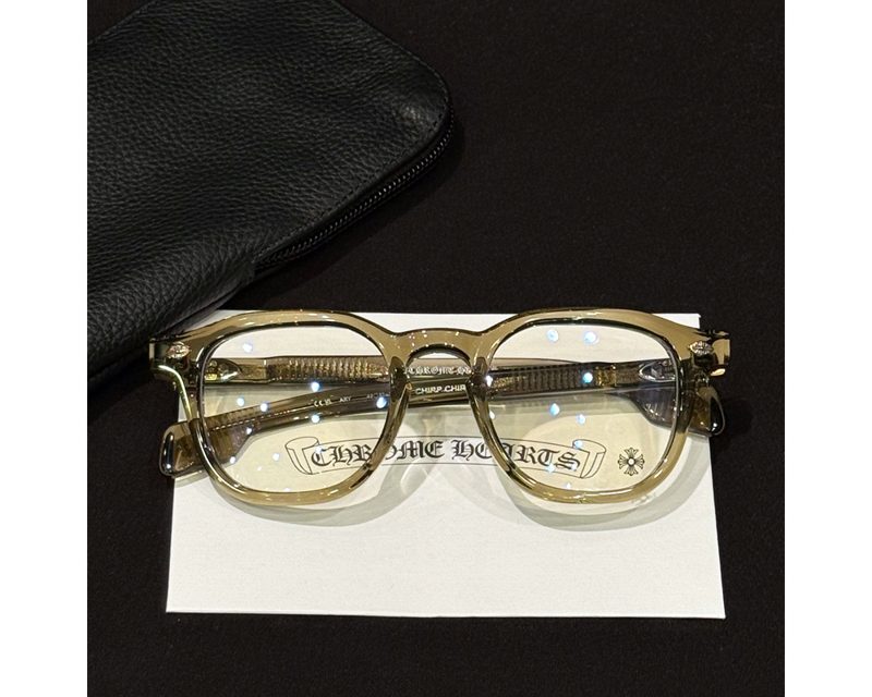 CHROME HEARTS