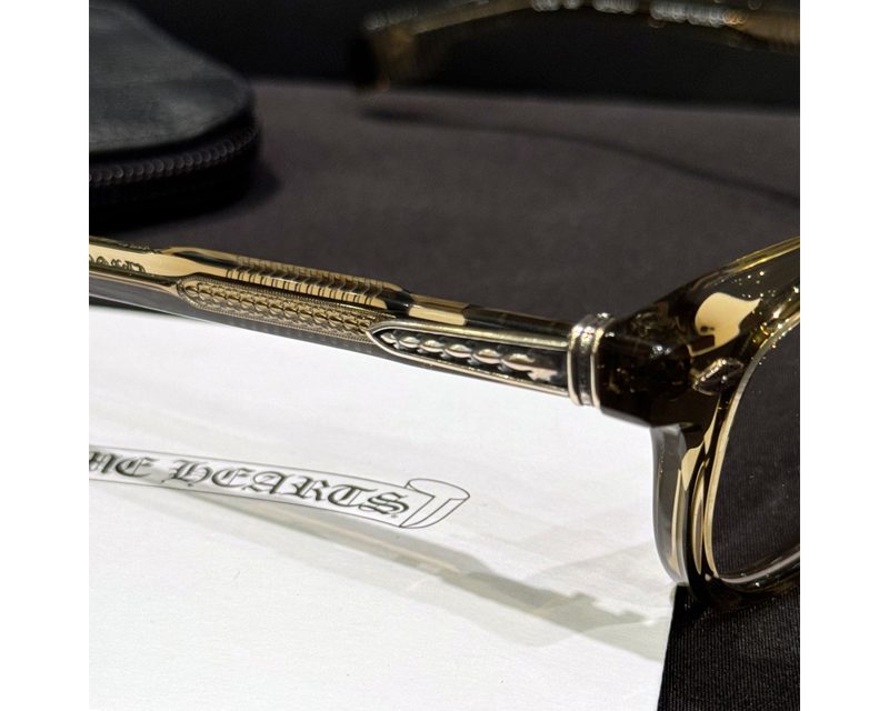 CHROME HEARTS