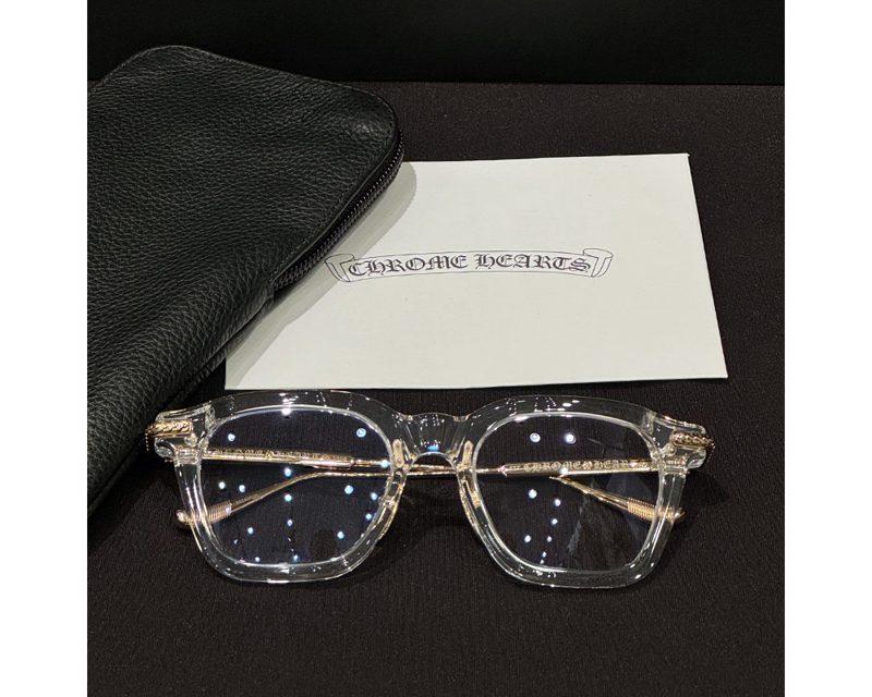 CHROME HEARTS
