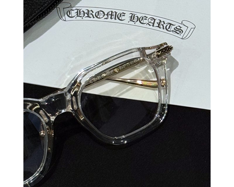 CHROME HEARTS