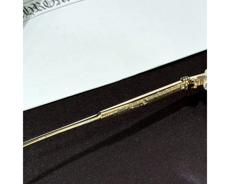 CHROME HEARTS