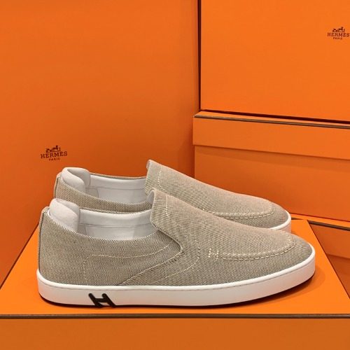 HERMES Canvas Suede 고트스킨 키디 Slip-On Sneakers 베이지